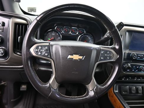 Used 2019 Chevrolet Silverado 2500 High Country image 14