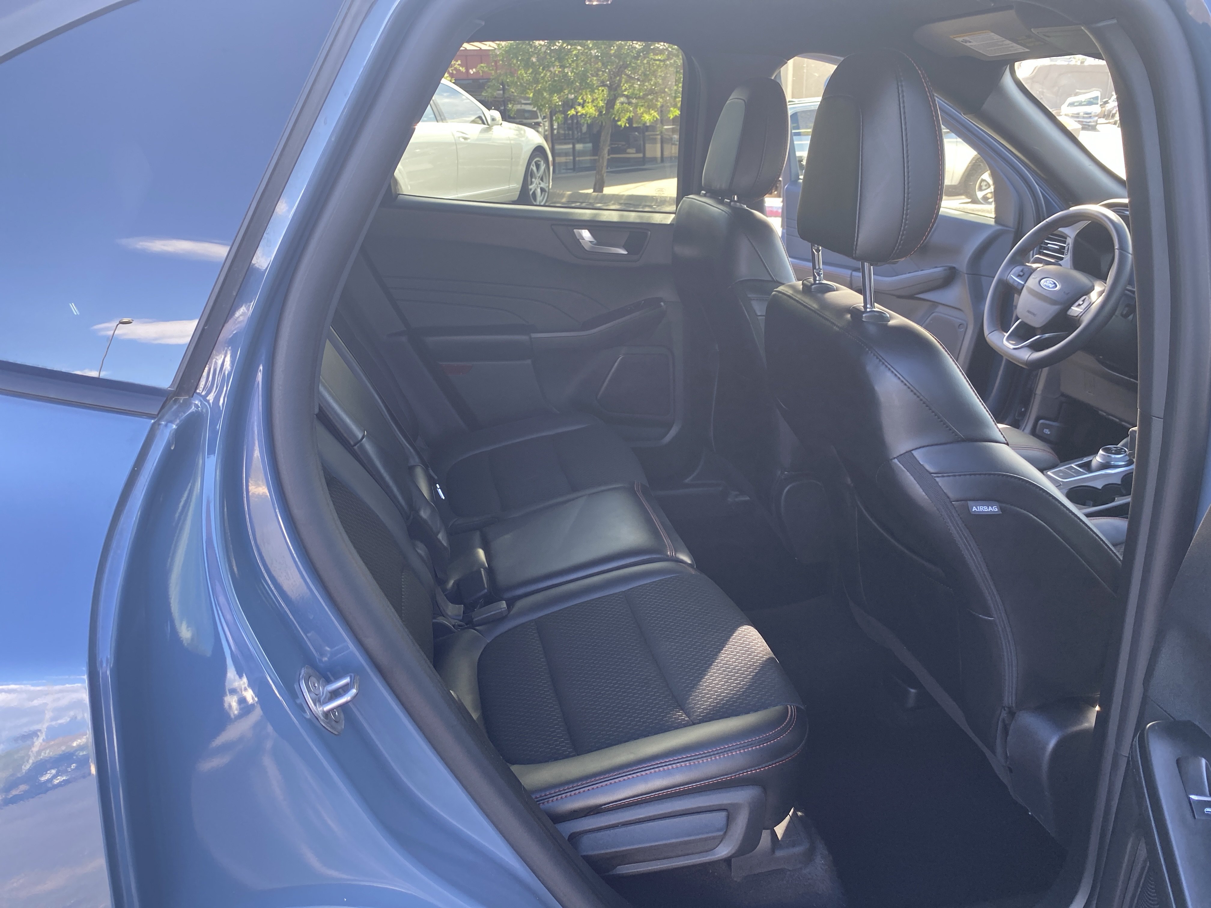 Used 2025 Ford Escape ST-Line FWD image 21