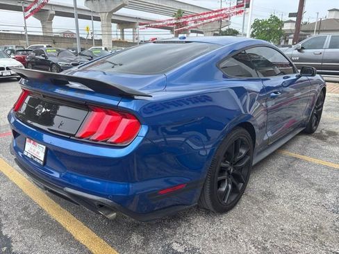 Used 2018 Ford Mustang Premium RWD image 5