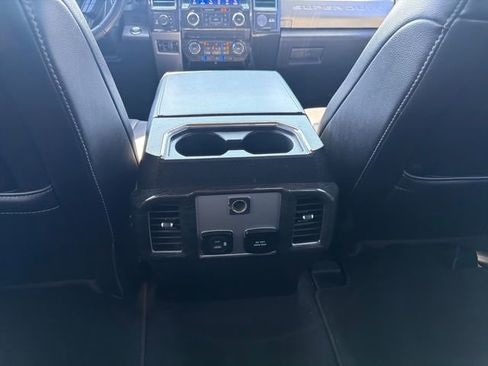 Used 2020 Ford F250 Lariat w/ Lariat Ultimate Package AWD/4WD image 23