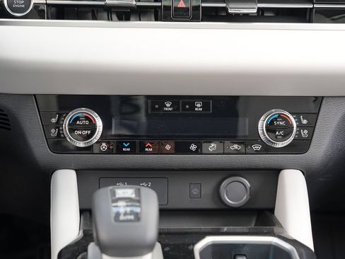 New 2026 Mitsubishi Outlander SEL AWD/4WD image 24