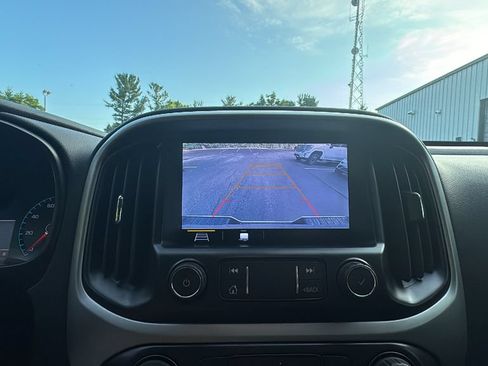 Used 2020 Chevrolet Colorado LT AWD/4WD image 18