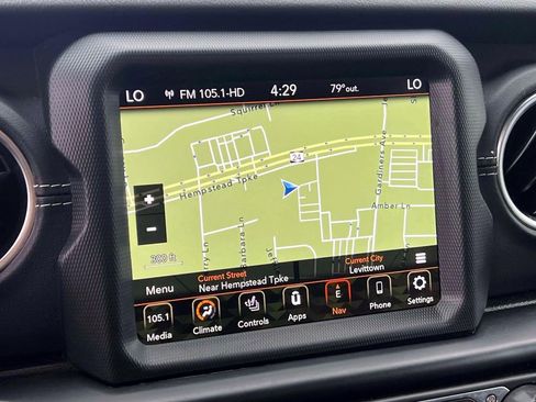 Used 2022 Jeep Wrangler Unlimited Sahara w/ Cold Weather Group image 29