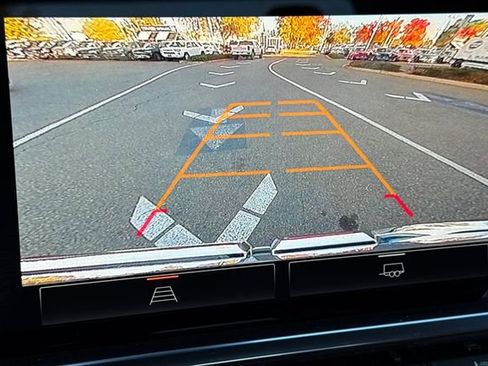 Used 2025 GMC Sierra 1500 Elevation image 27