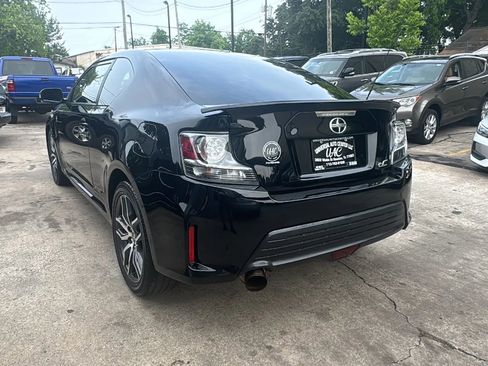 Used 2015 Scion tC FWD image 5