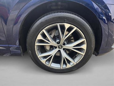 Used 2021 Audi Q8 Prestige w/ Prestige Package image 20