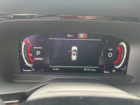 New 2026 Nissan Pathfinder Platinum FWD image 14