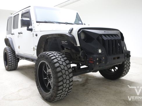 Used 2015 Jeep Wrangler Unlimited Sport w/ Quick Order Package 24S AWD/4WD image 6