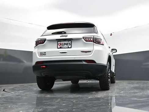 Used 2025 Jeep Compass Trailhawk AWD/4WD image 53
