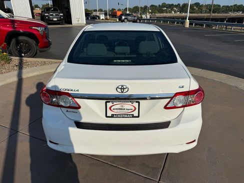 Used 2012 Toyota Corolla LE FWD image 8
