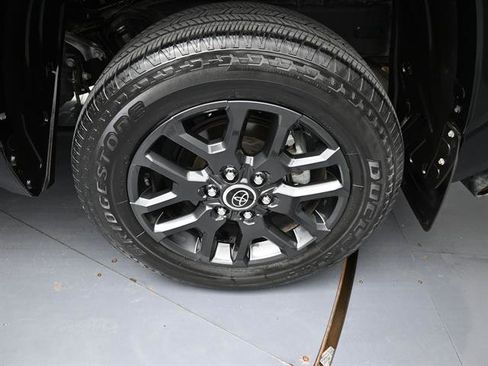 Used 2023 Toyota Tundra Platinum image 22