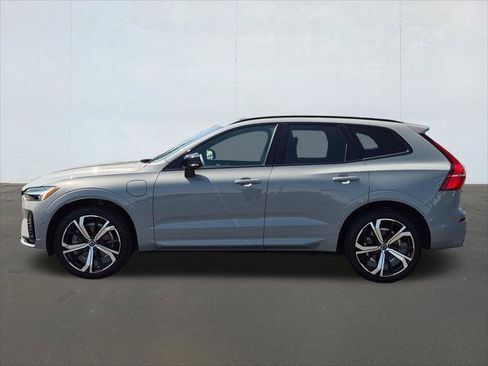 Used 2024 Volvo XC60 T8 Ultimate w/ Protection Package Premier AWD/4WD image 2