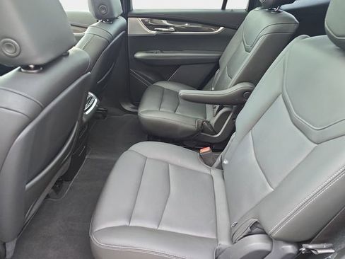 Used 2023 Cadillac XT6 Sport image 18