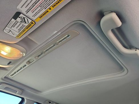 Used 2002 Mercedes-Benz ML 320 4MATIC image 14