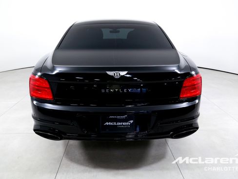 Used 2021 Bentley Flying Spur W12 image 7