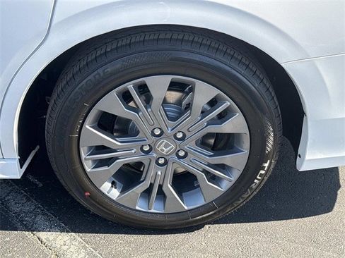 New 2026 Honda Odyssey Touring image 30