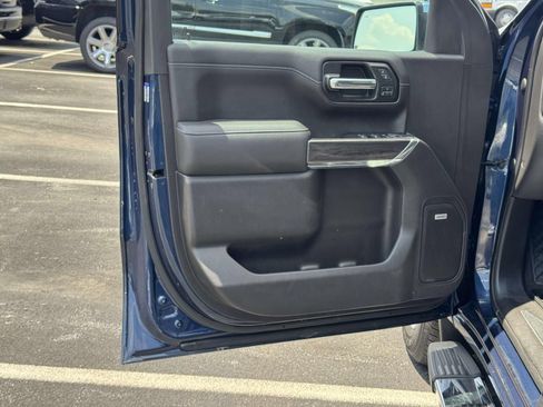 Used 2019 Chevrolet Silverado 1500 LTZ w/ LTZ Plus Package AWD/4WD image 18