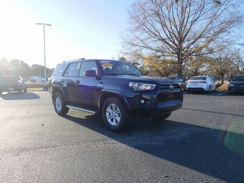 Used 2023 Toyota 4Runner SR5 Premium image 1
