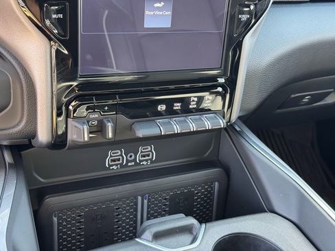 Used 2026 RAM 3500 Laramie image 30