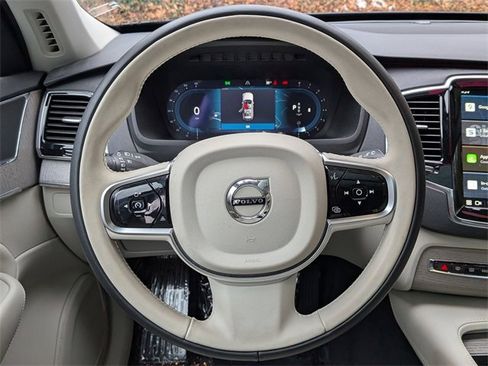 Certified 2025 Volvo XC90 B6 Plus w/ Protection Package Premier image 14