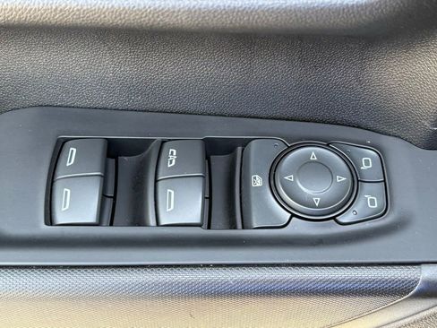 Used 2024 Chevrolet Silverado 1500 Custom AWD/4WD image 30