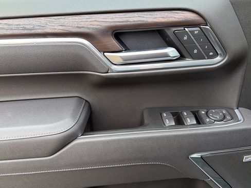 New 2026 GMC Sierra 1500 SLT w/ SLT Premium Package image 9