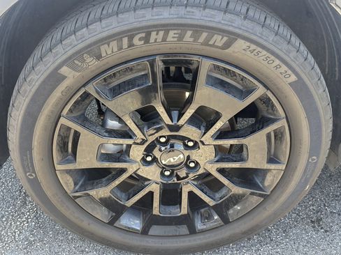 Used 2022 Kia Telluride SX w/ SX Prestige Package AWD/4WD image 14