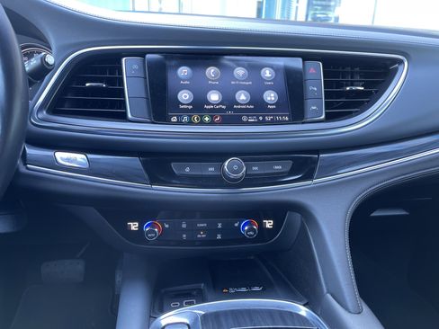 Used 2023 Buick Enclave Essence image 28