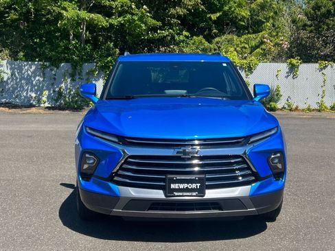 Used 2024 Chevrolet Blazer Premier w/ Driver Confidence II Package AWD/4WD image 2