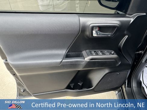 Used 2021 Toyota Tacoma 4x4 Double Cab image 18