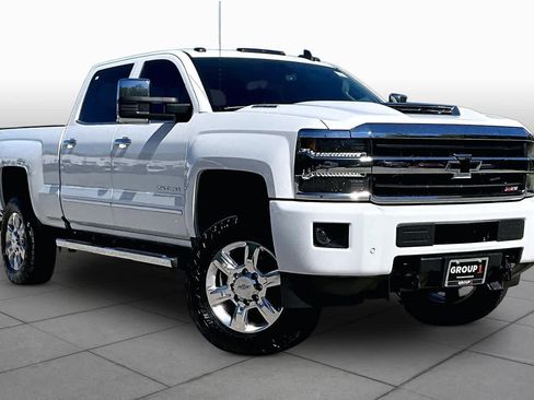 Used 2019 Chevrolet Silverado 2500 LTZ w/ Duramax Plus Package AWD/4WD image 3