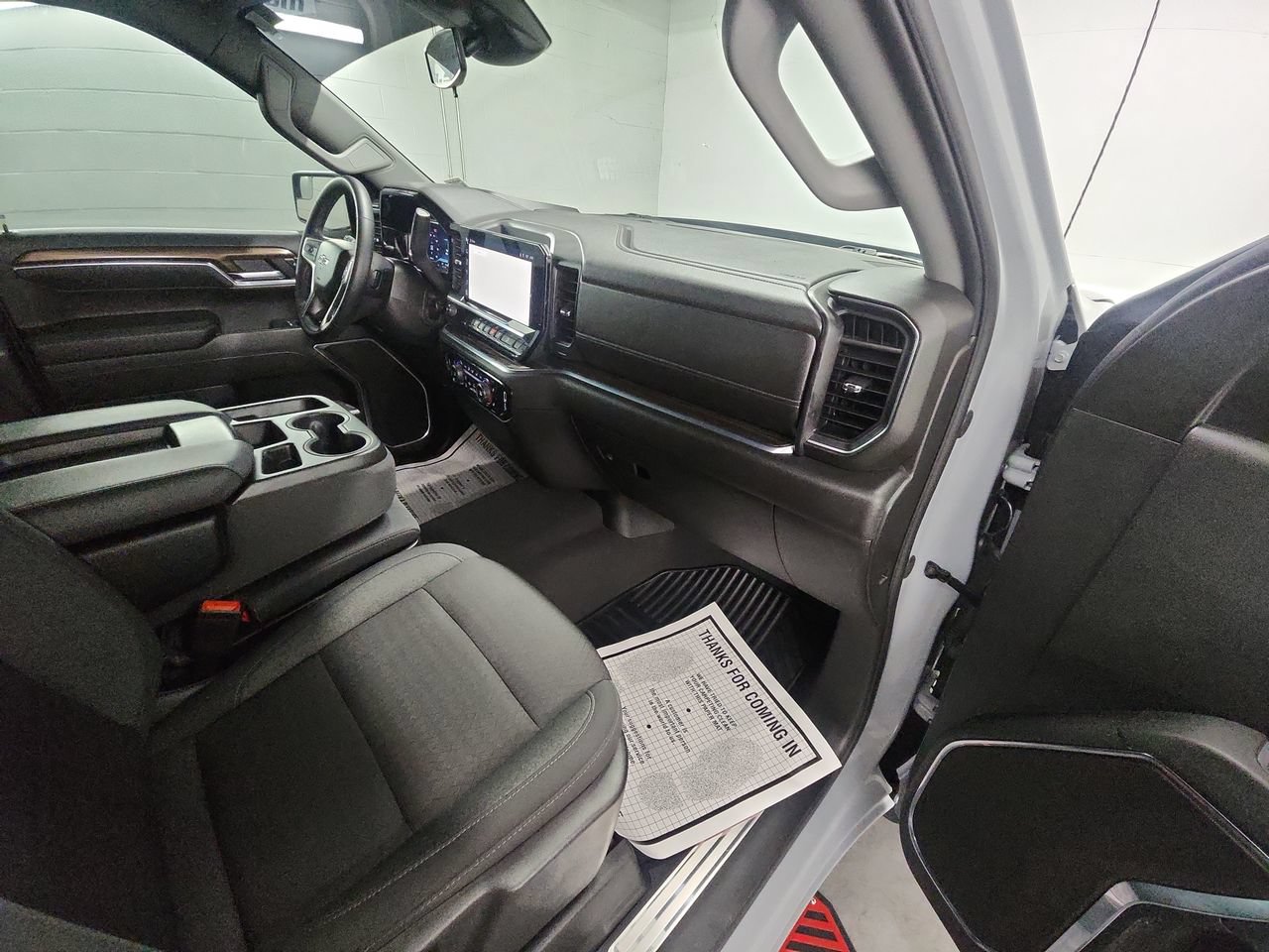 Used 2024 Chevrolet Silverado 1500 RST w/ Z71 Off-Road Package AWD/4WD image 27