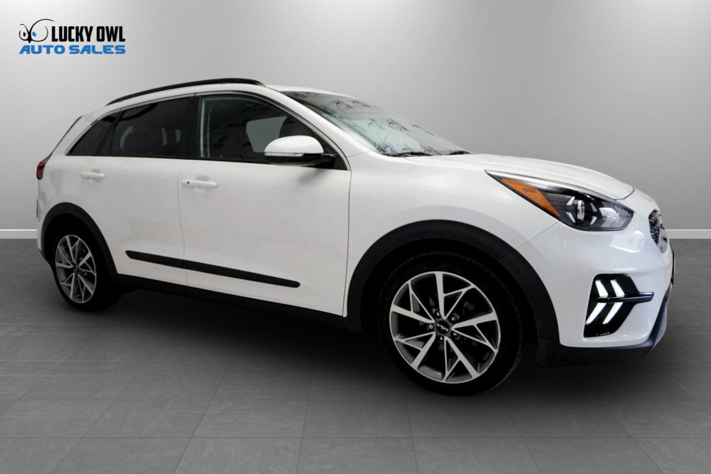 Used 2022 Kia Niro Touring Special Edition FWD image 4
