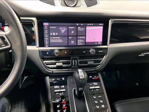 Used 2023 Porsche Macan Turbo AWD/4WD image 5