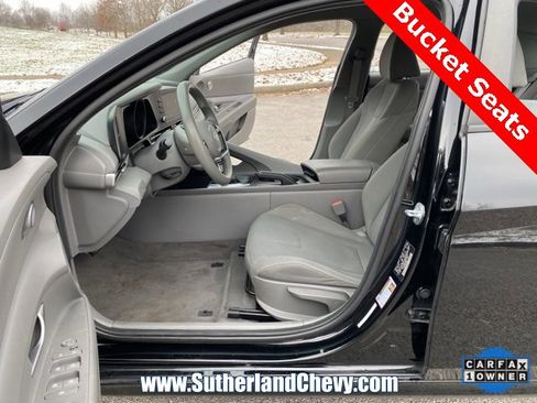 Used 2021 Hyundai Elantra SEL image 13