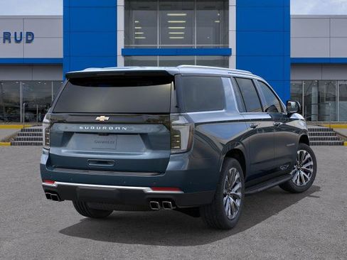 New 2026 Chevrolet Suburban High Country AWD/4WD image 4