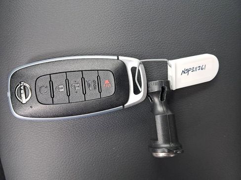 New 2025 Nissan Pathfinder SL w/ SL Premium Package image 30