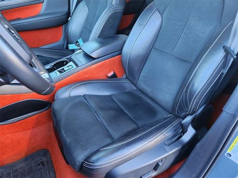 Used 2020 Volvo XC40 T5 R-Design w/ Protection Package Premier image 10