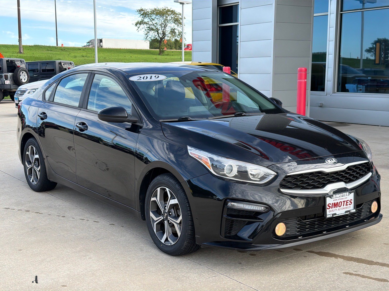 Used 2019 Kia Forte LXS FWD image 2