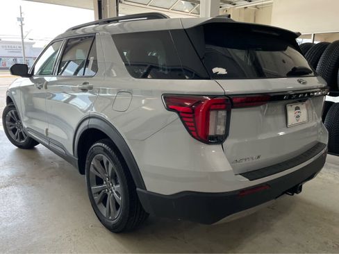 New 2026 Ford Explorer Active w/ Active Comfort Package AWD/4WD image 5