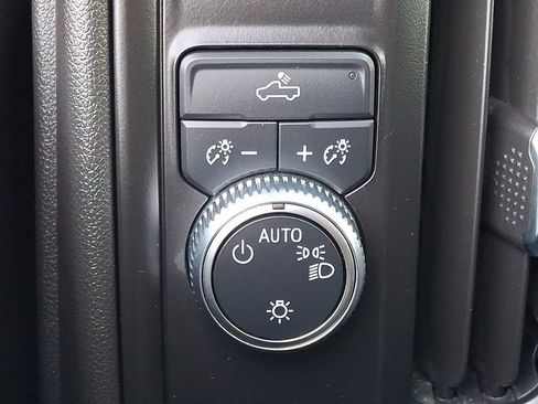 Used 2024 GMC Sierra 1500 Pro w/ Convenience Package image 25