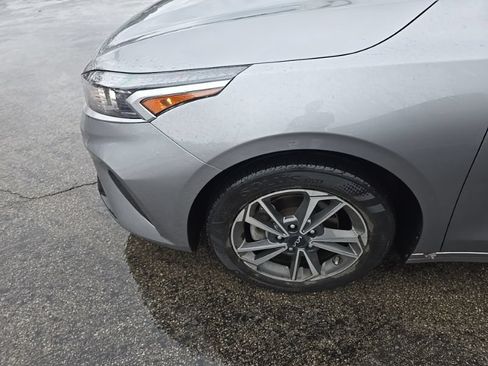 Used 2023 Kia Forte LXS w/ LXS Technology Package FWD image 10
