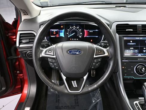 Used 2013 Ford Fusion Titanium image 24