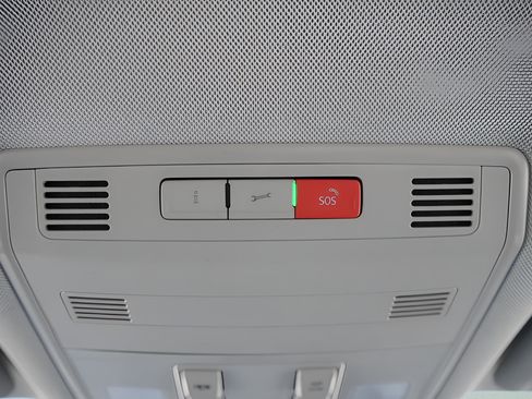 Used 2025 Volkswagen Jetta S FWD image 17