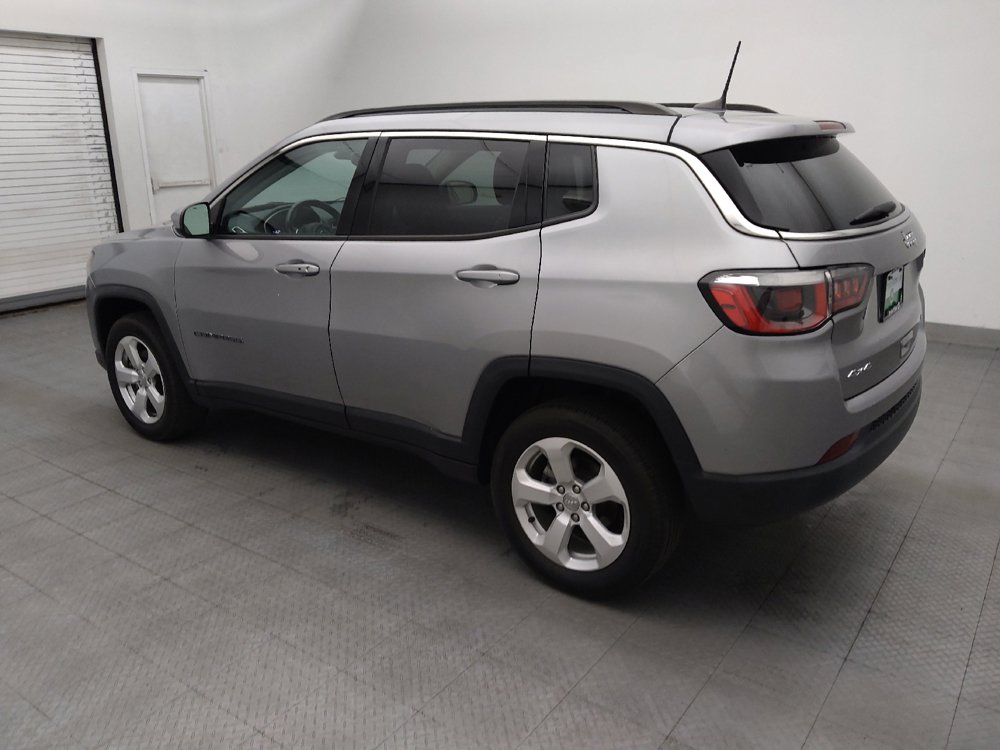 Used 2019 Jeep Compass Latitude AWD/4WD image 3