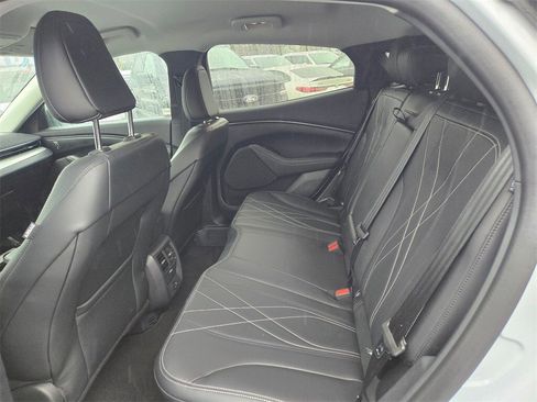 Used 2023 Ford Mustang Mach-E Select image 9