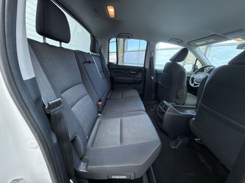 Used 2018 Honda Ridgeline Sport image 39