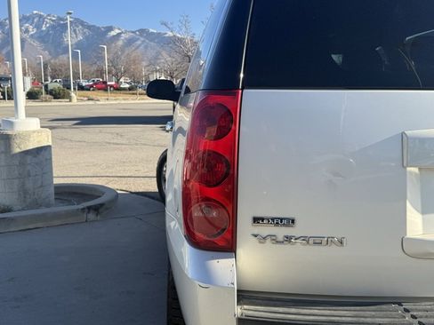 Used 2008 GMC Yukon SLT image 34