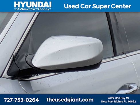 Used 2016 Hyundai Santa Fe Sport w/ Option Group 02 FWD image 11