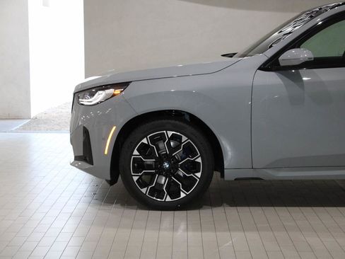 Used 2026 BMW X3 xDrive30i w/ M Sport Package AWD/4WD image 4